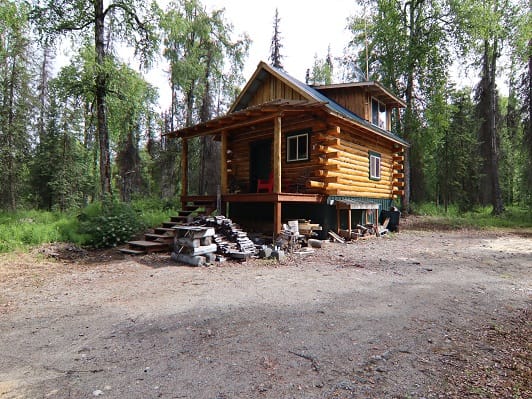 Log Cabin on 5 Acres in Talkeetna